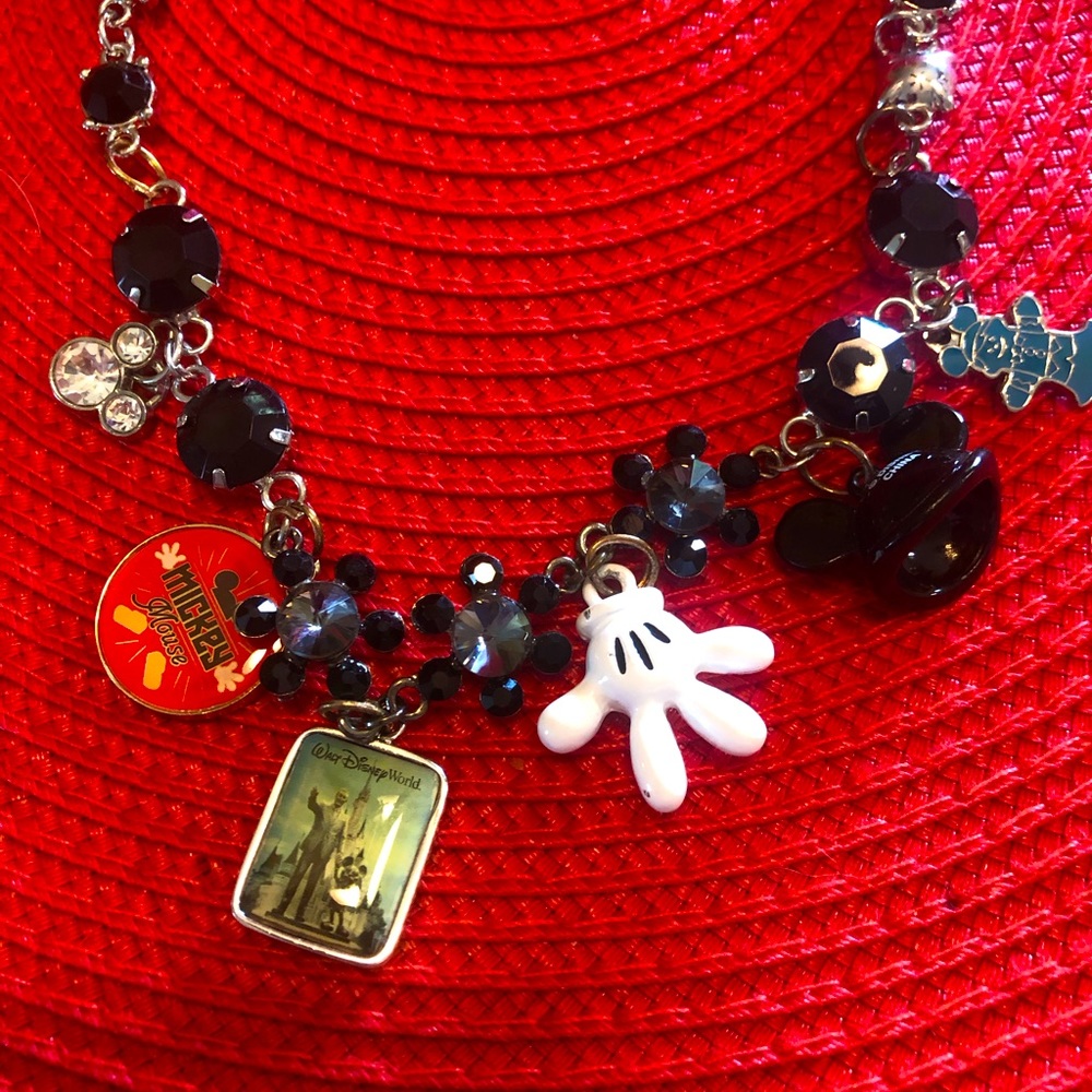 Mickey Glitzy Mouse necklace
